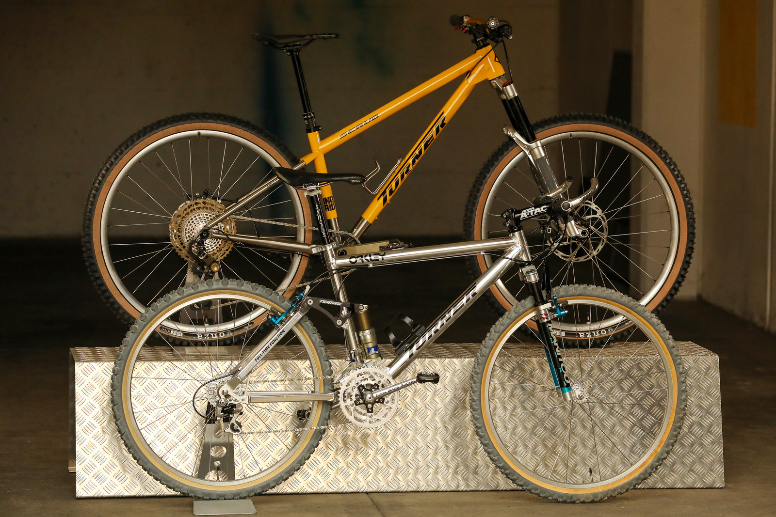 TURNER SCRUB 2024 and TURNER BURNER 1994 built by Flowrider Racing